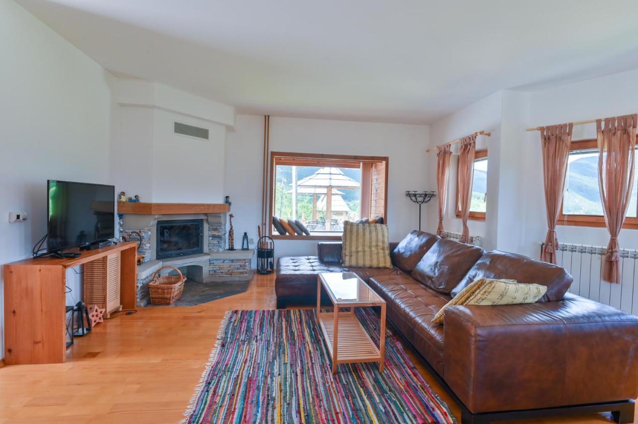 Neva Apartments Mokra Gora Bagian luar foto